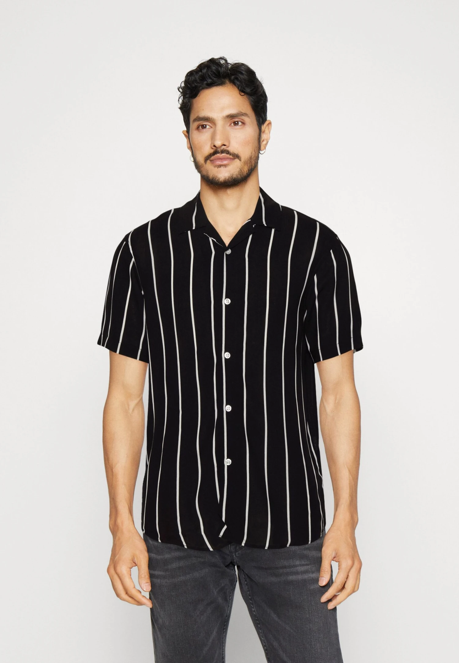 Pier One2 PACK - Skjorta - Olive/black 6 Pier One2 PACK - Skjorta - Olive/black - Bild 4