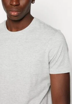 Pier OneUNISEX 5 Pack - T-shirt - Bas - Black /dark Blue/dark Green 19 Pier OneUNISEX 5 Pack - T-shirt - Bas - Black /dark Blue/dark Green -Macys Butik 02e7c78a7d0a493fb729f5f1bba05c43