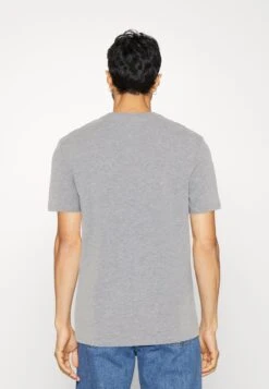 Pier One3 PACK - T-shirt - Bas - Mottled Light Grey/pink/black 12 Pier One3 PACK - T-shirt - Bas - Mottled Light Grey/pink/black -Macys Butik 053252eb1a644e998d56bb8bd9ef18b2