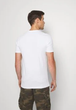 Pier One7 PACK - T-shirt - Bas - White 12 Pier One7 PACK - T-shirt - Bas - White -Macys Butik 06de93fe02e54e4393a57063dcac320c