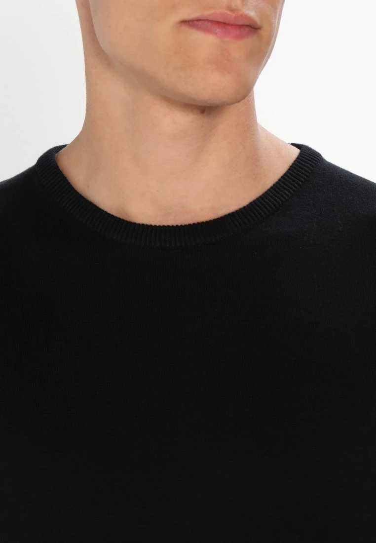 Pier OneBASIC CREWNECK - Stickad Tröja - Black 6 Pier OneBASIC CREWNECK - Stickad Tröja - Black - Bild 4