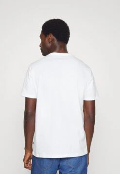 Pier One5 PACK - T-shirt - Bas - White/blue/stone 12 Pier One5 PACK - T-shirt - Bas - White/blue/stone -Macys Butik 12c42a56c2d741c1ab0fe1d8db22f520