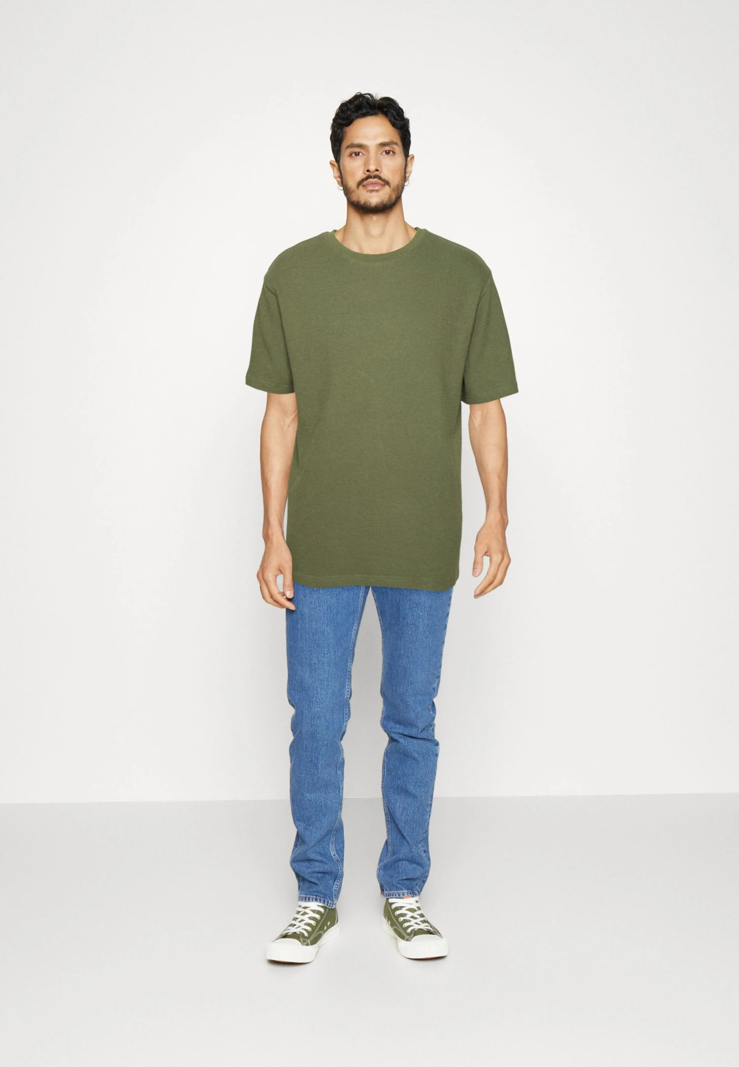 Pier OneT-shirt - Bas - Olive 4 Pier OneT-shirt - Bas - Olive - Bild 2