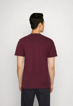 Pier OneT-shirt - Bas - Dark Blue/pink/off-white -Macys Butik 43e5b16979164ff28438c139f84cc1d8