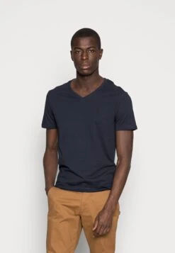 Pier One5 PACK - T-shirt - Bas - White/blue/black -Macys Butik 4a34d78ca51f42698346376dd60fb2d7