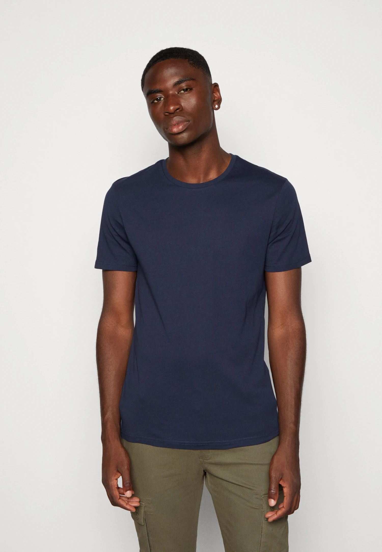 Pier OneUNISEX 5 Pack - T-shirt - Bas - Black /dark Blue/dark Green 8 Pier OneUNISEX 5 Pack - T-shirt - Bas - Black /dark Blue/dark Green - Bild 6