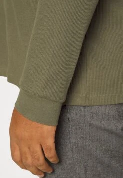 Pier OneLångärmad Tröja - Olive 13 Pier OneLångärmad Tröja - Olive -Macys Butik 612d7def041345c5919aa60fd72cef62