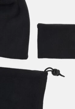 Pier OneFLEECE UNISEX SET - Mössa - Black 11 Pier OneFLEECE UNISEX SET - Mössa - Black -Macys Butik 61e91d97a5ca421f93169d4ff34a76b8