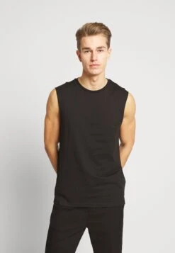 Pier One3 PACK - T-shirt - Bas - Grey/white/black -Macys Butik 62c6701b340e420ebe16749abebd4e0c