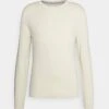 Pier OneBASIC CREWNECK - Stickad Tröja - Off White 2 Pier OneBASIC CREWNECK - Stickad Tröja - Off White -Macys Butik 7ef1077363aa4f3da9c083ab2f9f8bb8