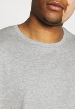 Pier One5 PACK - T-shirt - Bas - Khaki/grey/dark Blue -Macys Butik 8700a41455ac40399e0ba0b358a0a801