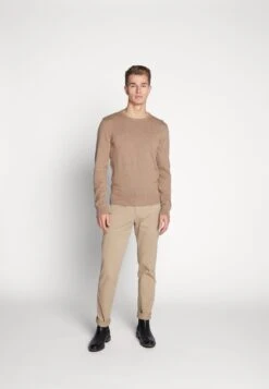 Pier OneBASIC CREWNECK - Stickad Tröja - Mottled Beige 12 Pier OneBASIC CREWNECK - Stickad Tröja - Mottled Beige -Macys Butik 8ab6afa896f946a0abe264ae414a2865