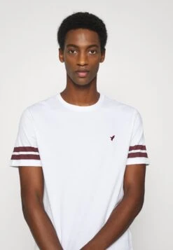 Pier OneT-shirt Med Print - White 11 Pier OneT-shirt Med Print - White -Macys Butik a4c2af3840d3455488eea7187730e42b