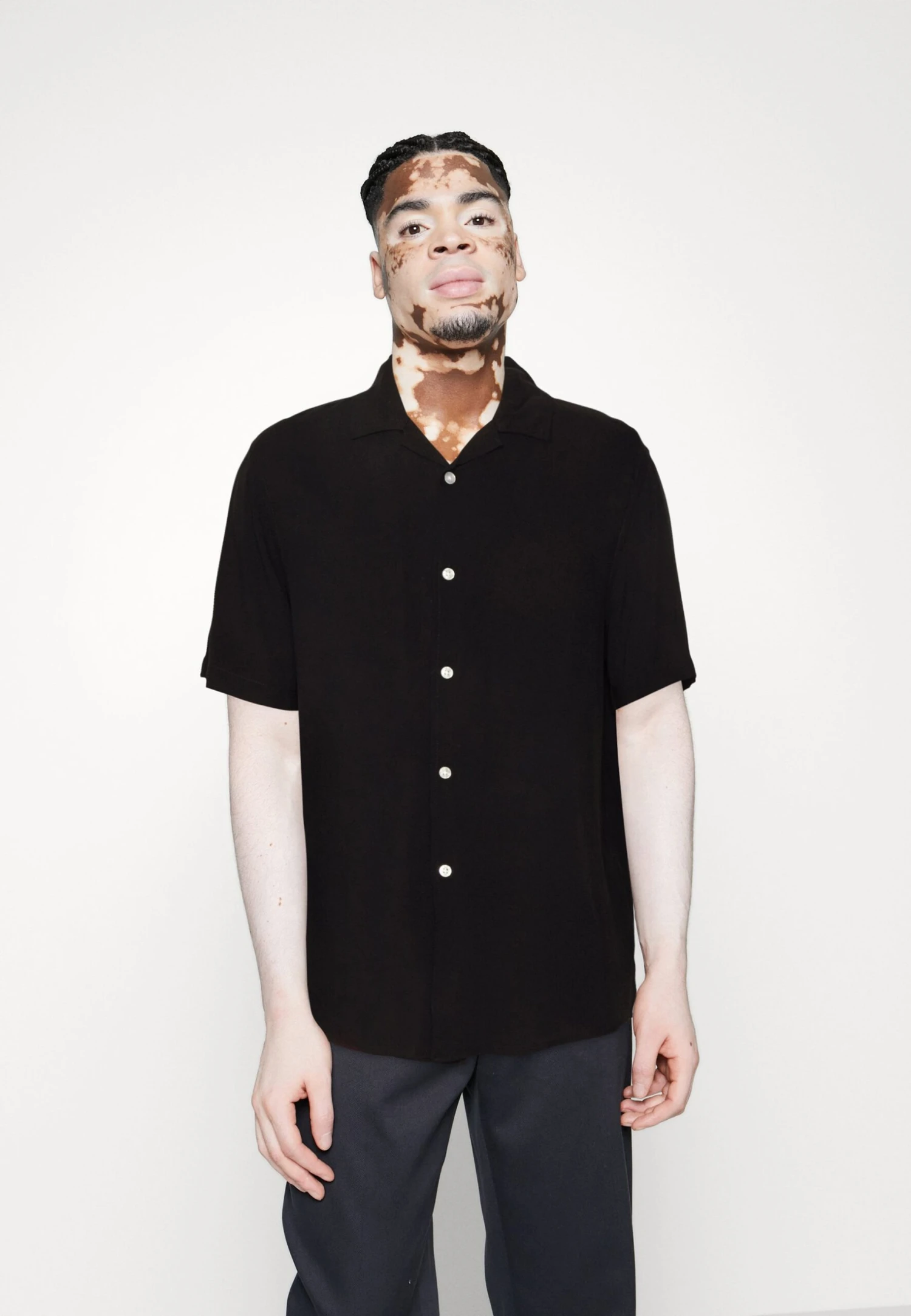 Pier One3 PACK - Skjorta - Beige/black/white 6 Pier One3 PACK - Skjorta - Beige/black/white - Bild 4