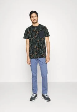 Pier One2 PACK - T-shirt Med Print - White/multi-coloured