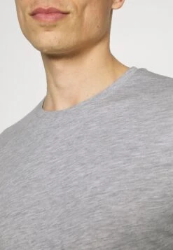 Pier One2 PACK - Långärmad Tröja - Dark Blue/mottled Grey 13 Pier One2 PACK - Långärmad Tröja - Dark Blue/mottled Grey -Macys Butik cd6ec0e4a5ce4da2ad93f26320d69450