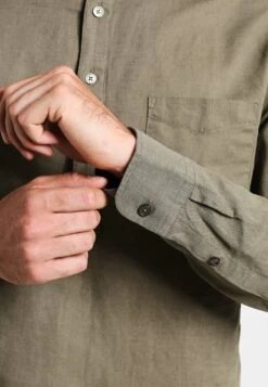 Pier OneSkjorta - Khaki 12 Pier OneSkjorta - Khaki -Macys Butik f27e82a1f5c04d0a8e8edceaca2cc659